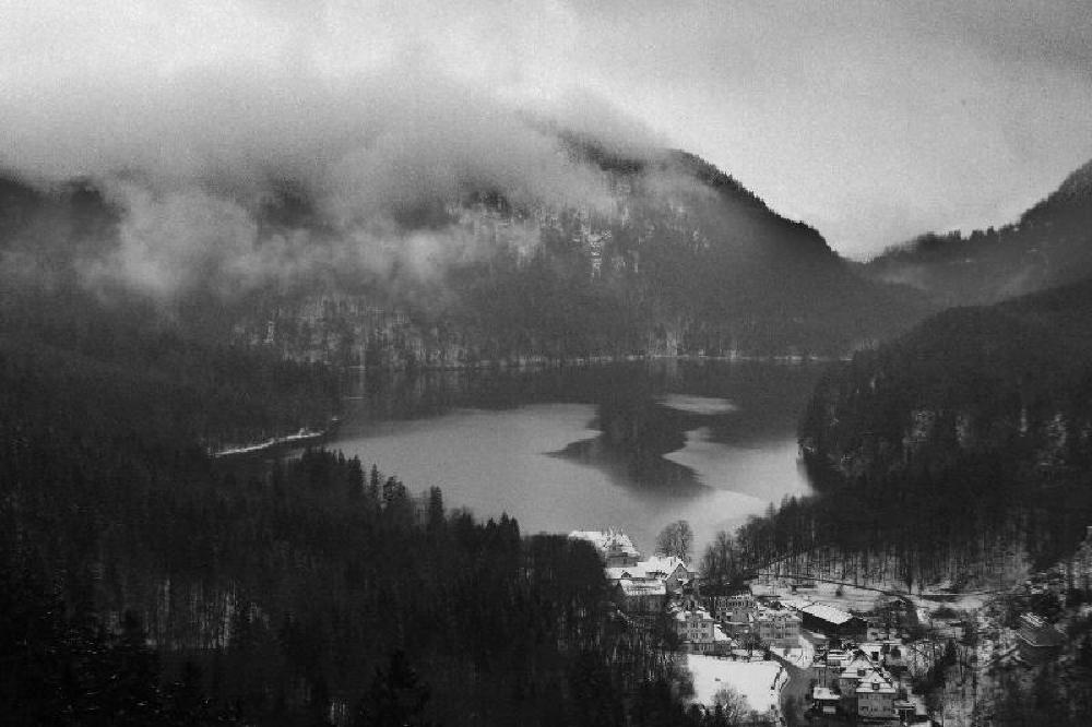 Lake at Neuschwanstein.JPG